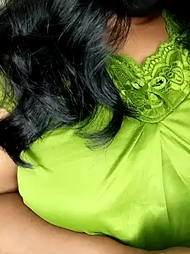 Mallu_karthika's Webcam Show