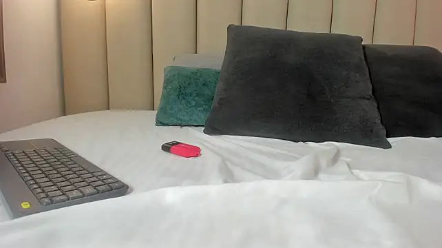 Yennifer_01 - ❤️Make me cum so bad 👙