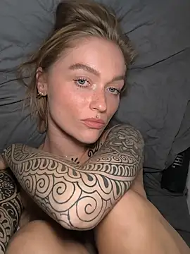 Goldi159 - Tip 45 for two hot videos 🔥