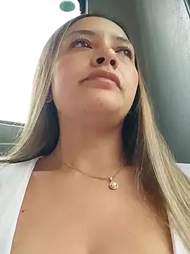 Alana_69 - Clamps on nipples+ Shaking boobs in bus