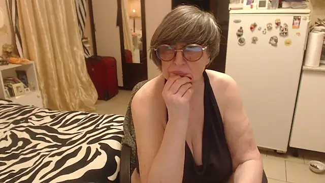 Sharon_Amore - love all i am dancing naked