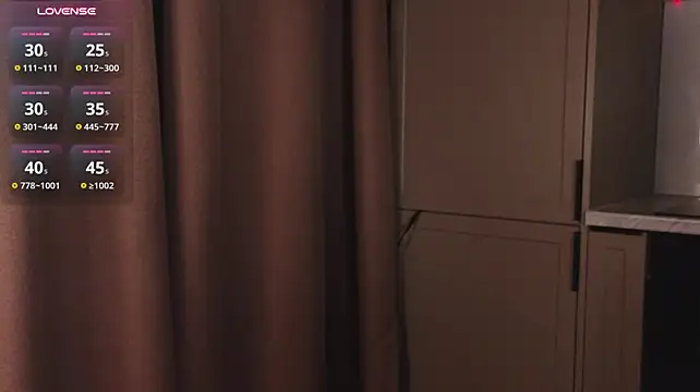 _Silknsin777 - bounce & squeeze my tits 😋