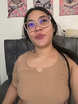 Vale_Walker - Lick nipples
