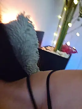 KatiaDivine - Write the top tipper's name on my boobs