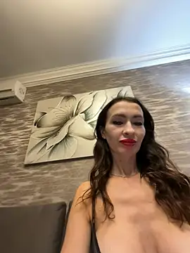 Liza-77 - Show ass