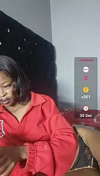 Dark_honeyx26 - MAKE MY BLACK CUCKY SMILLE