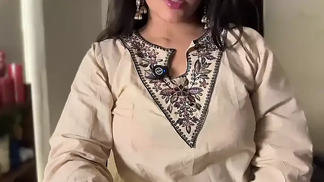 Goddess_Ariel - Candle Wax ON BOObs