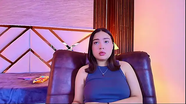 PamelaCollinsVS - suck dildo + saliva