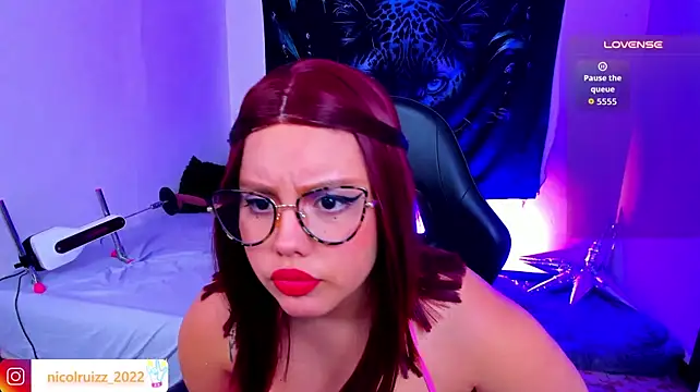 Niki_Ruizz - RUB PUSSY WITH DOMI TOY!