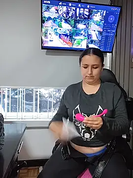 Cute_Penelope - fingers in pussy+creams cum in work🤫shh