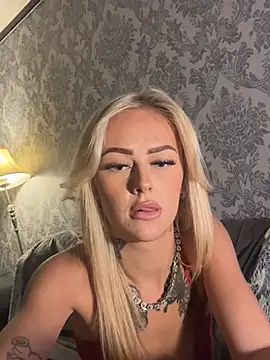 SquirtQueenNaughtyCourts - SLOPPY BLOWJOB 3 MINS💦😈