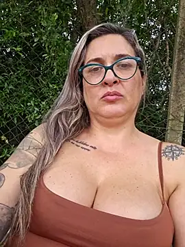 BellaFortuneGaucha - Peitos no rua