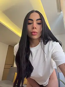 Tamy_xoo - Plug on my Ass