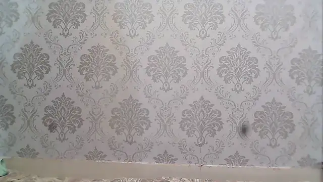 HotyRose - squirt show in public