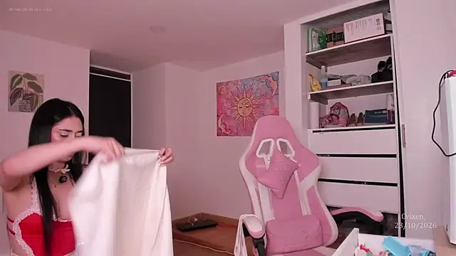 Cvixen_ - FULL NAKED + OIL ON BOOBS