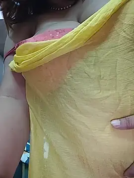 Dianaa9 - Show pink nipple ( 🔴__🔴 )