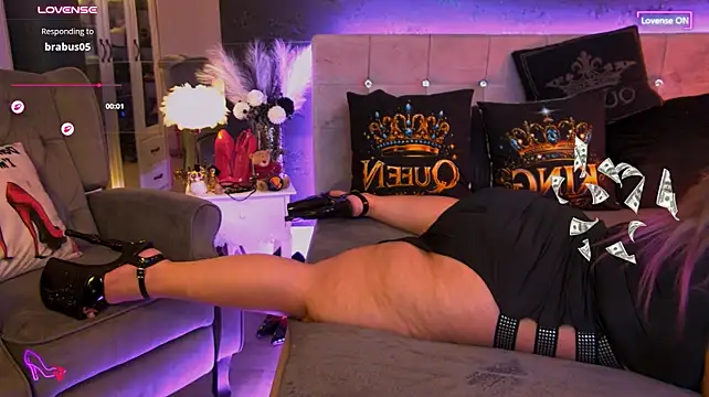 ZoeMesmerizee - put toy inside me.