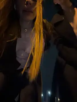 AmelieCrystal - she run her hand in my panties >_<