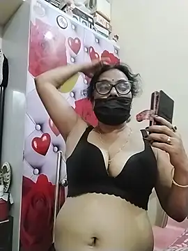 aditimukherjee533's Live XXX Chat