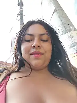 OUTDOORS_VELEN - Fingers pussy in public 🍒😈