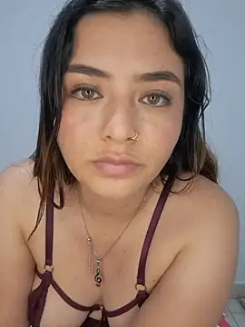 CHLOE_02 - Show ass