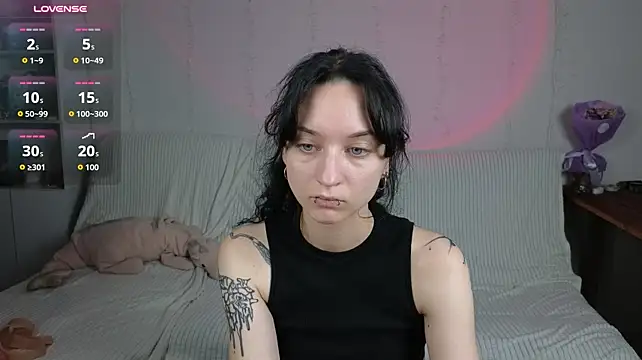 LuxuryLoverss - 🎀Scissors pose (topless)🎀