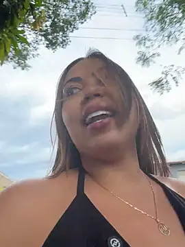LariiHotWife - Mamar o mecânico