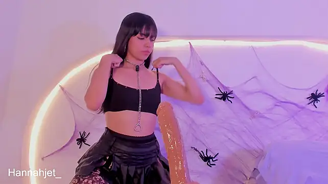 Hannah_jet - TITIES PLAY. PINCH NIPPLES
