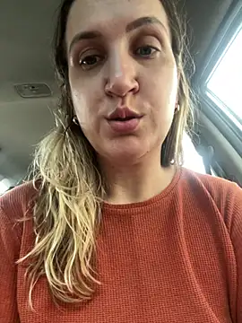 Bia_sexynovaes - Bia fica peladinho dentro do 🚗