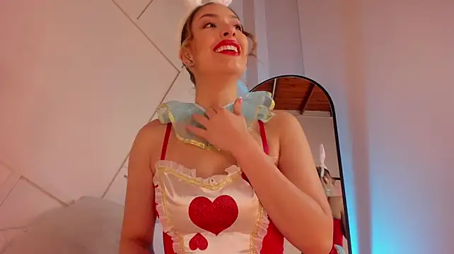AriaMuse - Bodytour playing with boobs 🥵