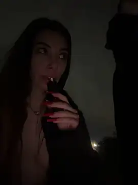 AmelieCrystal - she run her hand in my panties >_<
