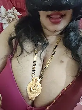 Vidhurani09 - Nude in public