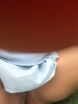GoldieVeeXXX - VIBE US PUSSIES