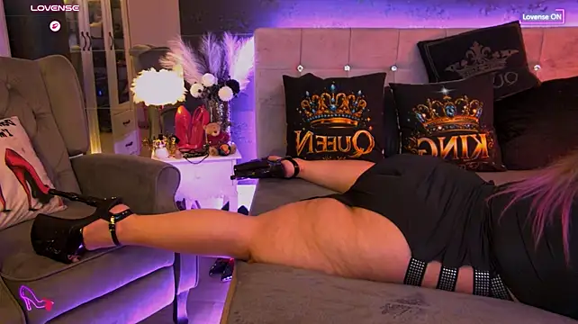 ZoeMesmerizee - put toy inside me.