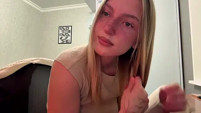 LatishaKrauel - Let's go take off my shorts