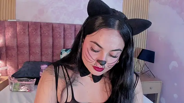 Sofiiacarson - HELLO MY CAT 🐈