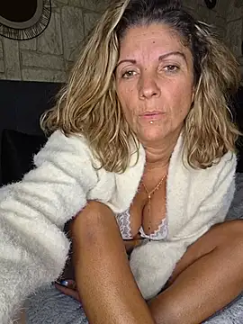 Dreamlove1 - Nue où 2doigts chatte🎁
