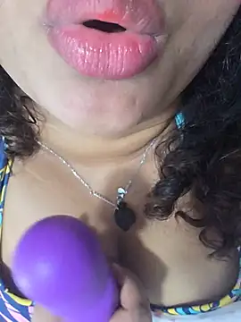 Spicy-Queen1 - Nude In public