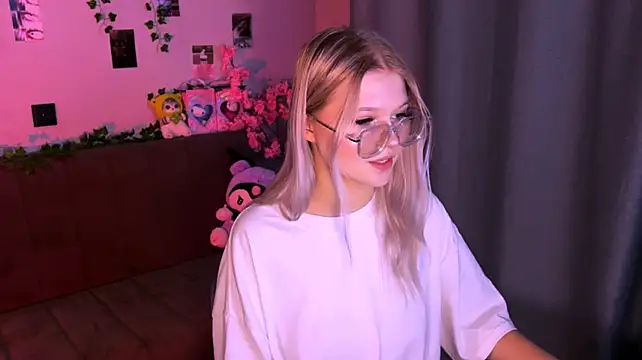 Lunessath - ahegao+play with t-shirt🥵❤️