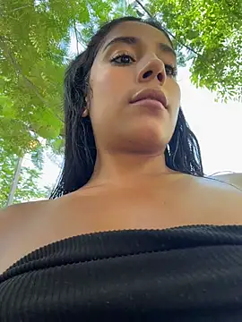 SaryJonex - SQUIRT W OPEN DOOR