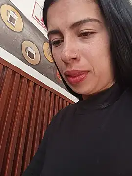 Nathaly_12 - Topless for 2 minutes