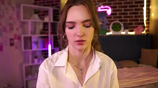 MarielRoloson - stroke my collarbone
