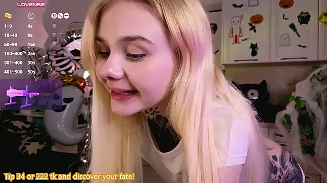Britney_Lynch - teasing ass with fingers