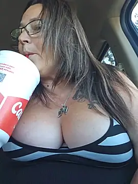 Angelbaby1998 - get in just ur panties and bra