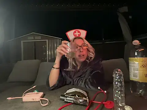 MrandMiss4Life - Finger her two fingers