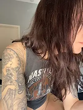 BeautifulMesss - Assplay with door open