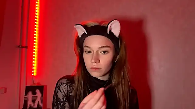 LydaDrozdenko - stand up and show my sexy figure <3