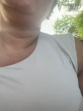 Horny-Mommy-Dirty - Squirt