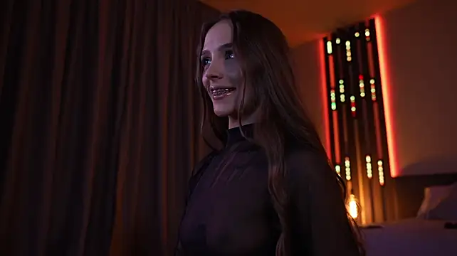 Oliviabennett2022 - Striptease...