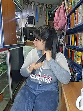 Isa_bella95 - Shows naked shop